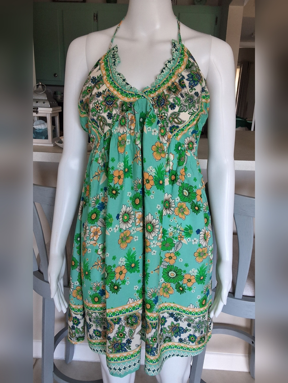 Adorable Spring/Summer Green Floral Dress Boho Babydoll - Small - NWT